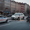 Accident grav în Hamburg: Șoferul de scuter, rănit critic, cu leziuni ce-i pun viața în pericol