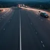 Incident periculos pe autostrada A7 din Hamburg: Necunoscuți au aruncat paleți și anvelope pe carosabil