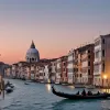 Jeff Bezos și Lauren Sánchez au sosit la Veneția cu elicopterul pentru nunta de lux