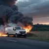 Furgonetă electrică a ars complet pe un drum din Germania: Trafic blocat, pagube de 60.000 de euro