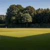 Duelul Campionilor Mondiali în Liga a Doua: Întâlnire Neașteptată într-un Meci Amical la Țară