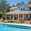 Pensionar german și-a construit o piscină publică în fața casei: intrarea costă doar 3,5 euro