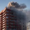 Incendiu în Hamburg: Pompierii au salvat două persoane dintr-un apartament în flăcări