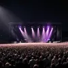 Legendarul Angus Young de la AC/DC a electrizat Berlinul: La 70 de ani, pe scenă și printre fani