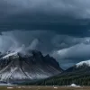 Vara 2025 „ia razna”: Furtuni, ninsoare în Alpi și 30°C la Cercul Polar Arctic