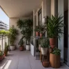 Ce este permis și ce nu pe balcon: Ghid pentru locatari și relații bune cu vecinii