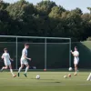 Hannover 96: Antrenorul Christian Titz integrează tinere talente în lotul echipei, în ciuda lotului complet