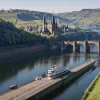 Navă de pasageri a lovit poarta unei ecluze pe râul Mosel, Germania: Sunt răniți