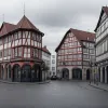 Dublă crimă brutală în Germania: Doi oameni uciși în casele lor, poliția din Frankfurt caută martori