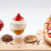 Microplastic în farfurie: Cum ambalajele ne contaminează pizza și cafeaua