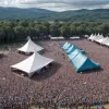 Ghidul esențial pentru ținuta de festival: stil, confort și siguranță garantate