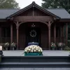 Văduva lui Diogo Jota și-a luat rămas bun, sprijinindu-se de sicriu la emoționanta ceremonie funerară