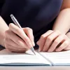 Pixul "de copiat" cu inteligență artificială: Cum un gadget alimentat de AI schimbă regulile în școli