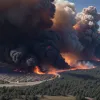 Incendiu masiv de pădure amenință Marsilia: Aeroportul a fost închis, mii de oameni în pericol