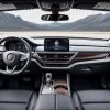 Revine moda butoanelor fizice în mașini? De ce producătorii reanalizează dominația ecranelor tactile