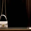 Identitatea cumpărătorului anonim al genții Birkin de 8,6 milioane euro de la licitația Sotheby's Paris a fost dezvăluită