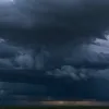 Furtuni puternice se îndreaptă spre Bavaria: Meteorologii avertizează asupra fenomenelor periculoase