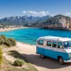 Criza locativă în Mallorca: Angajații trăiesc în rulote, deși au locuri de muncă full-time