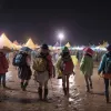 Ghidul ținutei perfecte de festival: confort, stil și siguranță pe durata evenimentelor muzicale