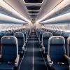 Companiile aeriene modifică locurile rezervate: afacerea profitabilă cu disconfortul pasagerilor
