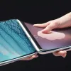 Telefonul Tău, un Focar de Germeni: Ghid Complet pentru Curățarea Corectă a Smartphone-ului