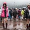 Ghid complet: cum să-ți alegi outfitul perfect pentru festivaluri de vară