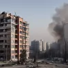 Kiev: Un miracol tragic – o tânără a supraviețuit miraculos unui atac cu rachete rusești asupra unui bloc de locuințe