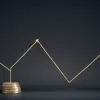 Șeful Fed sugerează reducerea dobânzii: Cedează Banca Centrală a SUA presiunii lui Trump?