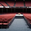 Văduva lui Charlie Kirk, Erika Kirk, a izbucnit în lacrimi la ceremonia comemorativă din Glendale