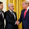 Lupta pentru Putere în Cercul lui Trump: Miza Planului de Pace pentru Ucraina