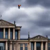 Merz pică testul – Ce se întâmplă ACUM?